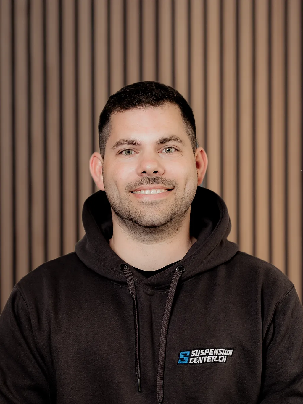 Kevin – Technicien Suspension, Suspension Center